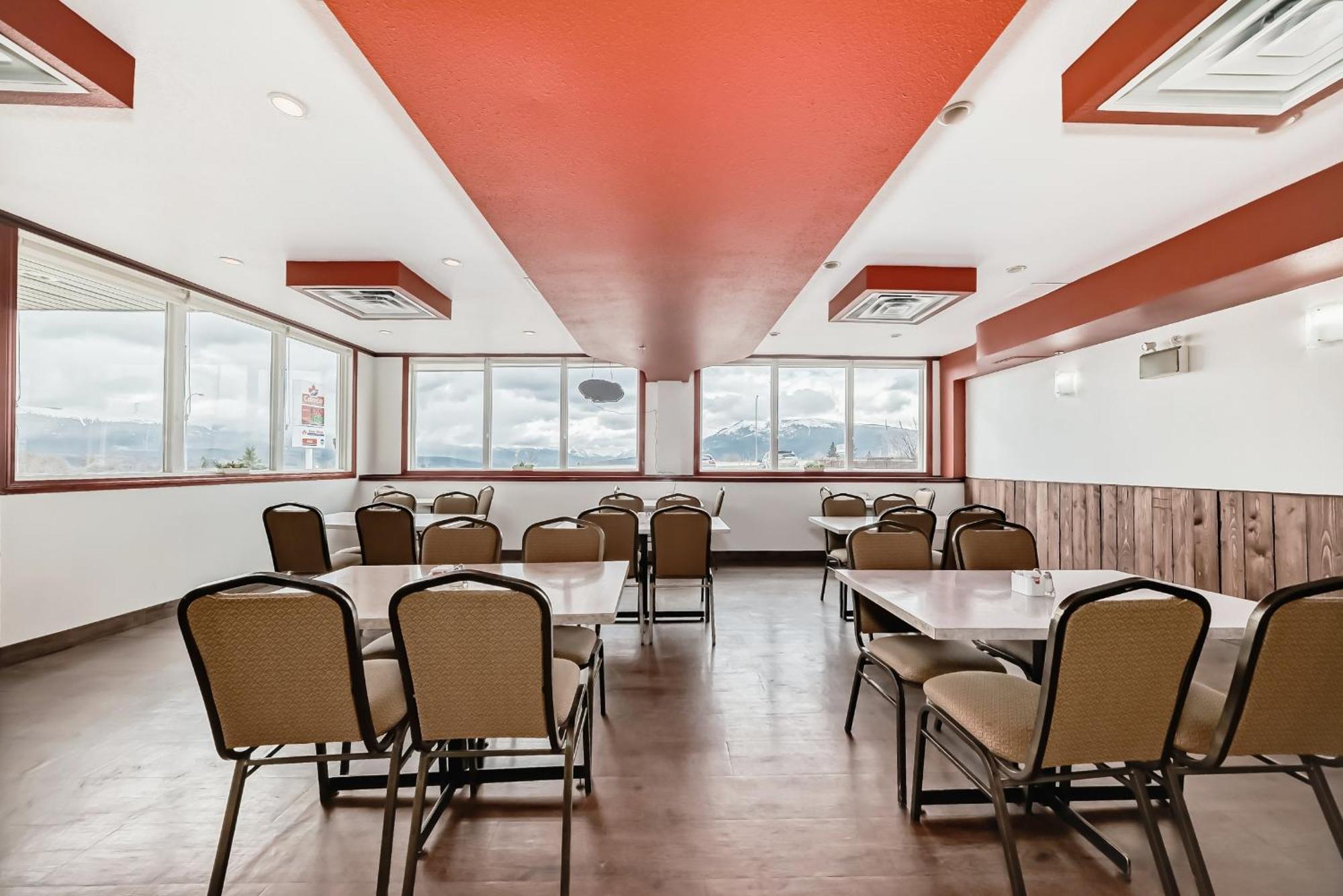 Grande Cache Inn & Suites Zewnętrze zdjęcie