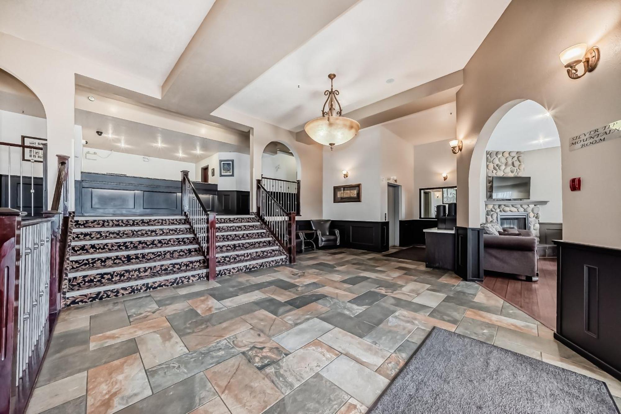 Grande Cache Inn & Suites Zewnętrze zdjęcie